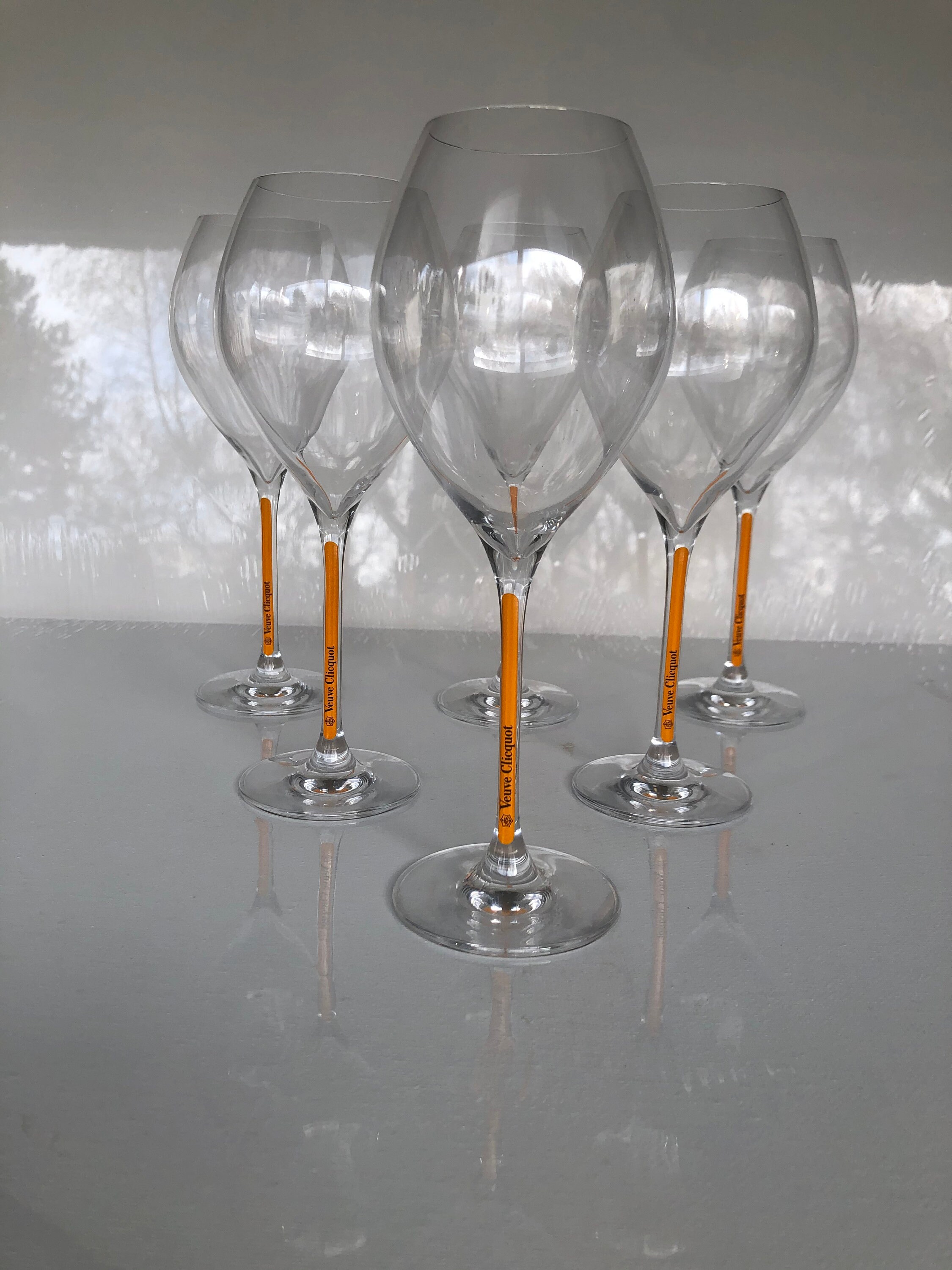 Veuve Clicquot 6 Glass Champagne New Model