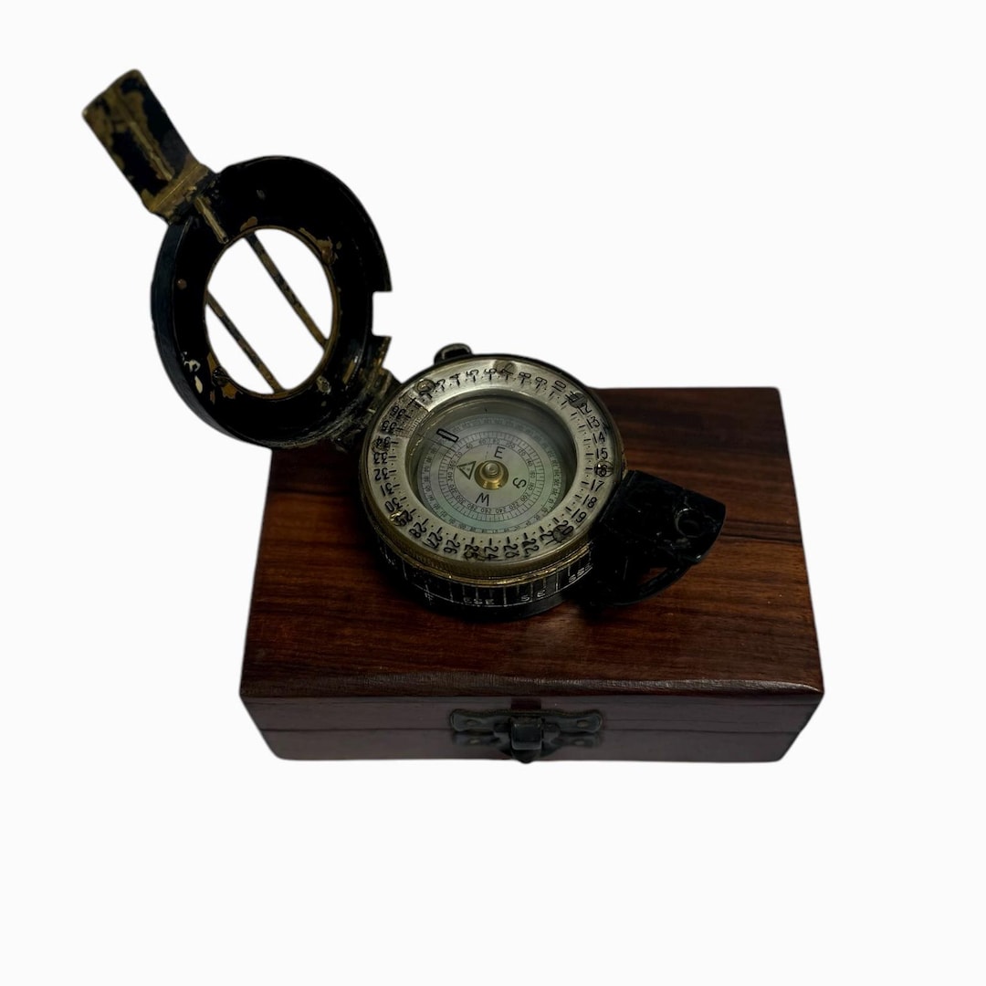 GB英国/イギリス＊E.R. Watts & Sons 社製コンパス（実物） GB英国/イギリス＊E.R. Watts & Sons 社製コンパス（実物）