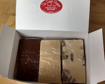 1.5lb Fudge Sampler Praline, Peanut Butter, Chocolate