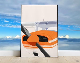 Può includere: Un'illustrazione incorniciata di un piccolo aereo con una fusoliera arancione e un'elica grigia. L'aereo è su uno sfondo di cielo blu e nuvole bianche.