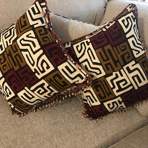 Pillows Cranberry African print image 1