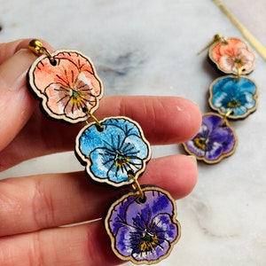 Summer earrings// flower earrings// wood earrings// spring earrings// pansy earrings// wood flower earrings. image 5