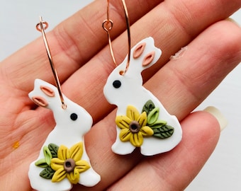 Easter earrings// Bunny earrings// rabbit jewellery // spring earrings // polymer clay earrings // animal gifts // clay animal earrings.//