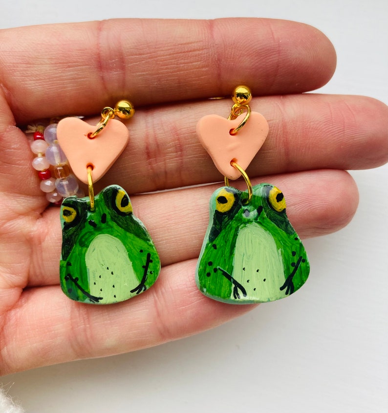 Frog Earrings// Polymer Clay Frog Earrings// Dangle Earrings// Etsy UK