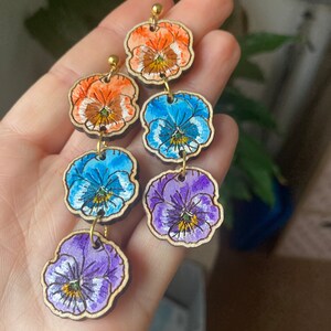 Summer earrings// flower earrings// wood earrings// spring earrings// pansy earrings// wood flower earrings. image 6