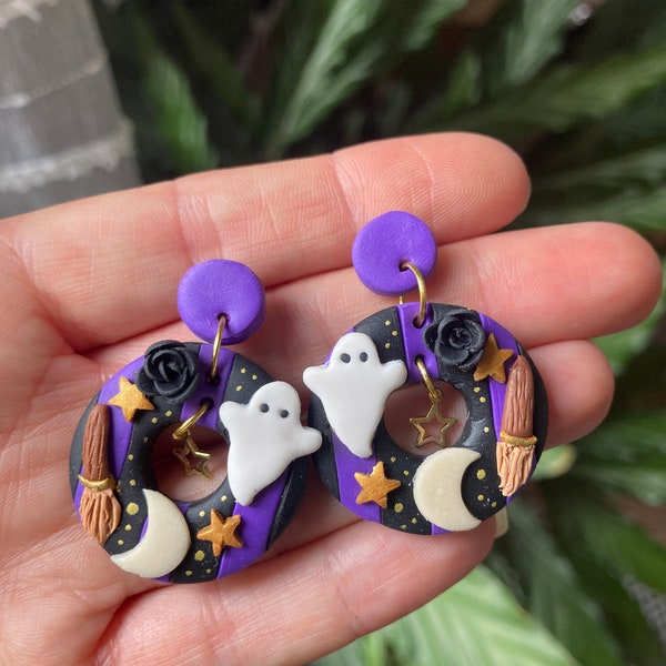 Halloween earrings// spooky earrings// ghost earrings// autumn earrings// winter earrings// polymer clay earrings.