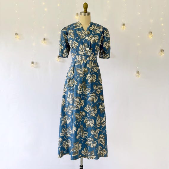 1940s a line dress Cotton Wrap - Size XS to Small - Botanical Print Vintage Midi Dress Amarra 88959 Size 12 Web Collection: Halloween SIZE:XS cup A It was originally described
