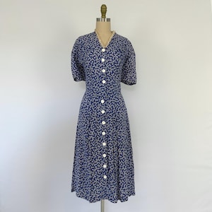 1940&#39;s Cold Rayon Day Dress - Vintage 40&#39;s Ditzy Print Dress - Size M to L