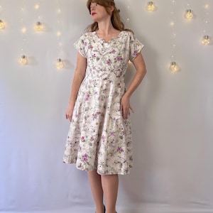 Vestido de algodón de corte A de los años 50 con estampado botánico y pedrería - Talla grande (10-12) - Youth Guild