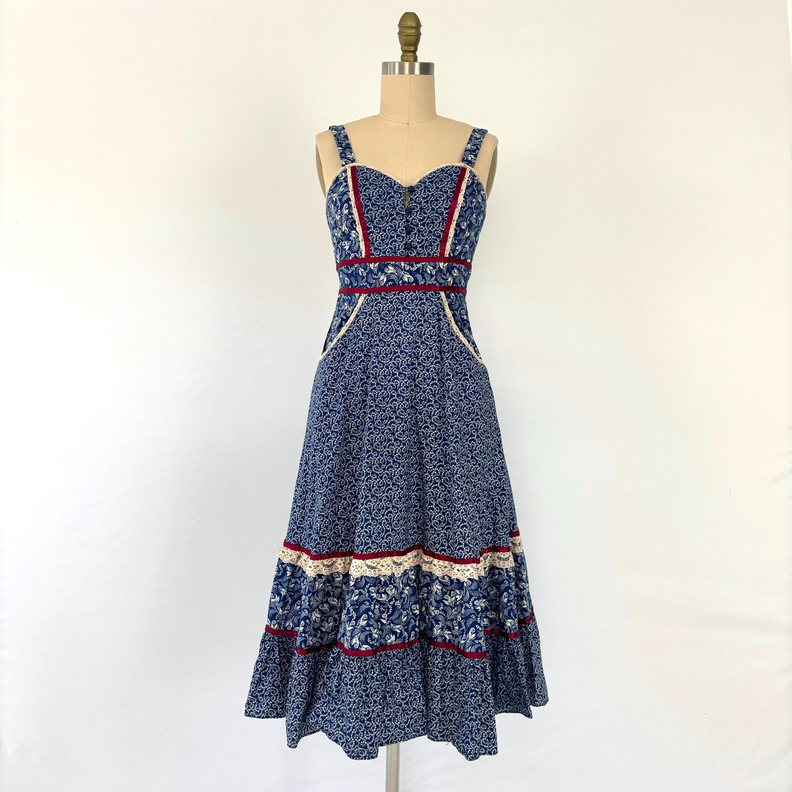 Vintage Gunne Sax Dress - 1970's Blue Gunne Dress - Size 5 XS - Morris Print Gunne Sax