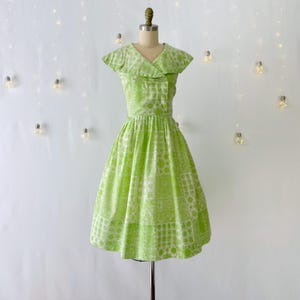 1960s Fit-and-Flare Dress - Large to XL - Mod Lime Green Floral Day Dress