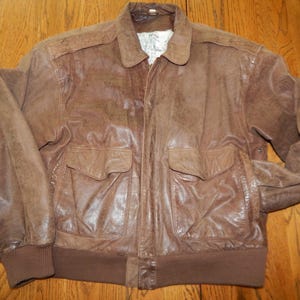 Vintage Brown Leather Bomber Jacket Size Medium YKK Brand