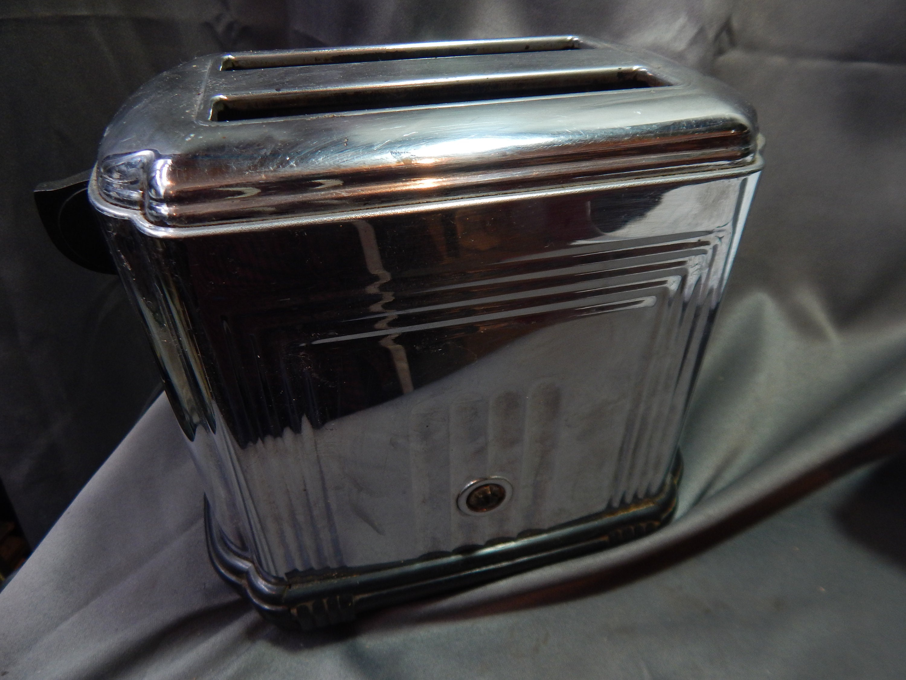 Art Deco 1930s Sunbeam Toaster, Model T7, Flexible Shaft Company, Made
