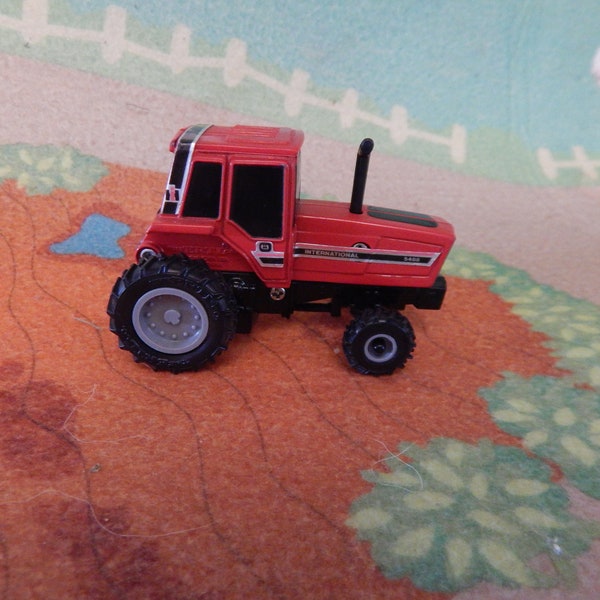 Case IH 5488 Tractor 1:64 Scale Model 355TU