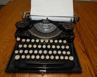 Antique Underwood Standard Portable Typewriter with Hard Side Storage Case