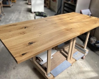 Ampio piano del tavolo in legno di rovere rustico / Realizzato su misura / Diverse dimensioni / Piano di lavoro / Piano in rovere massello / Bordo naturale o dritto