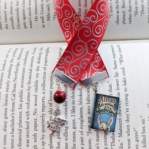 Alice in Wonderland Ribbon Bookmark / Fairy Tale charms / Rabbit