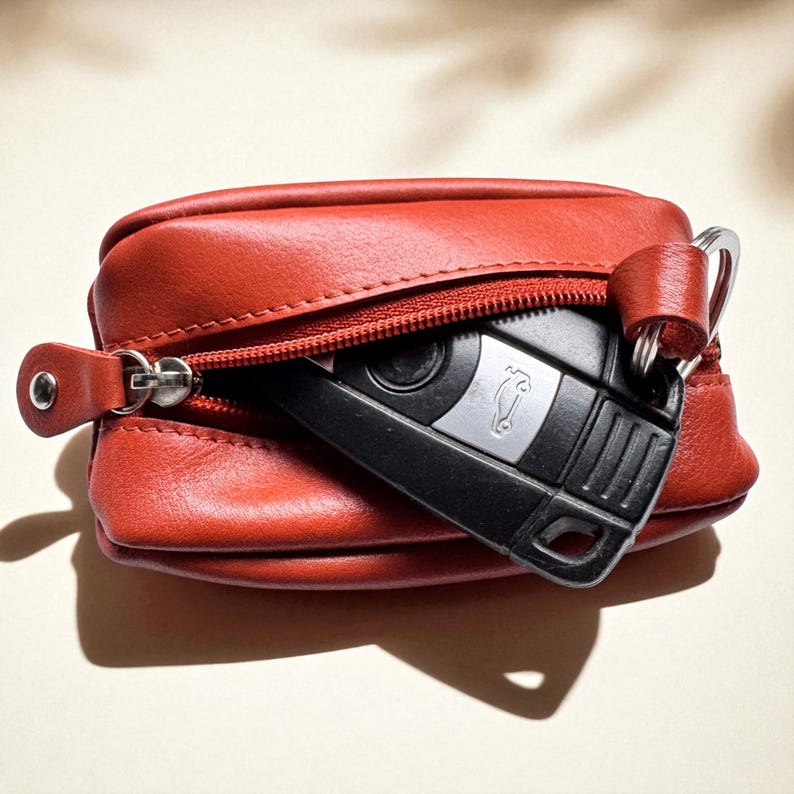 Pouch with Keyring Leather Pocket