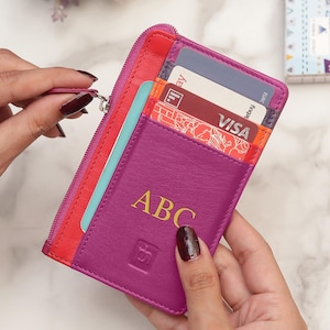 Personalisierter Leder-Kartenhalter für Frauen schlanke Reißverschluss Geldbörse kleine Brieftasche Geschenk für sie UK