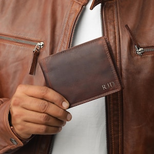 Portefeuille personnalisé en cuir marron pour homme, porte-cartes de crédit RFID gravé, portefeuille pour papa avec porte-monnaie, cadeau personnalisé parfait pour mari