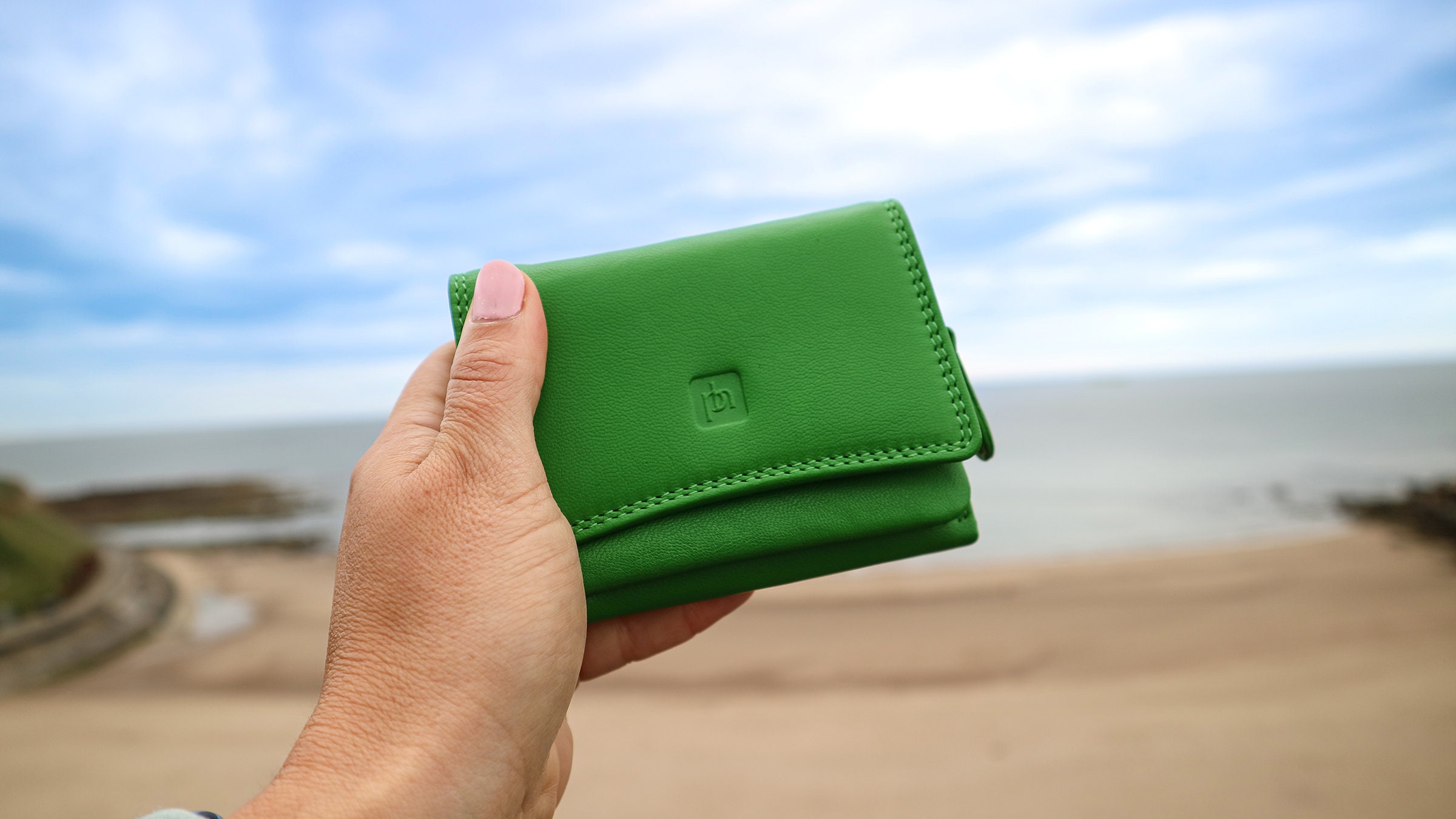 Women's Compact Wallets: Small Designer Wallets, Purses