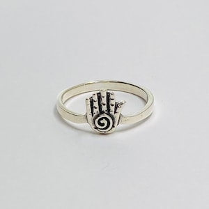 Hamsa Swirl Ring