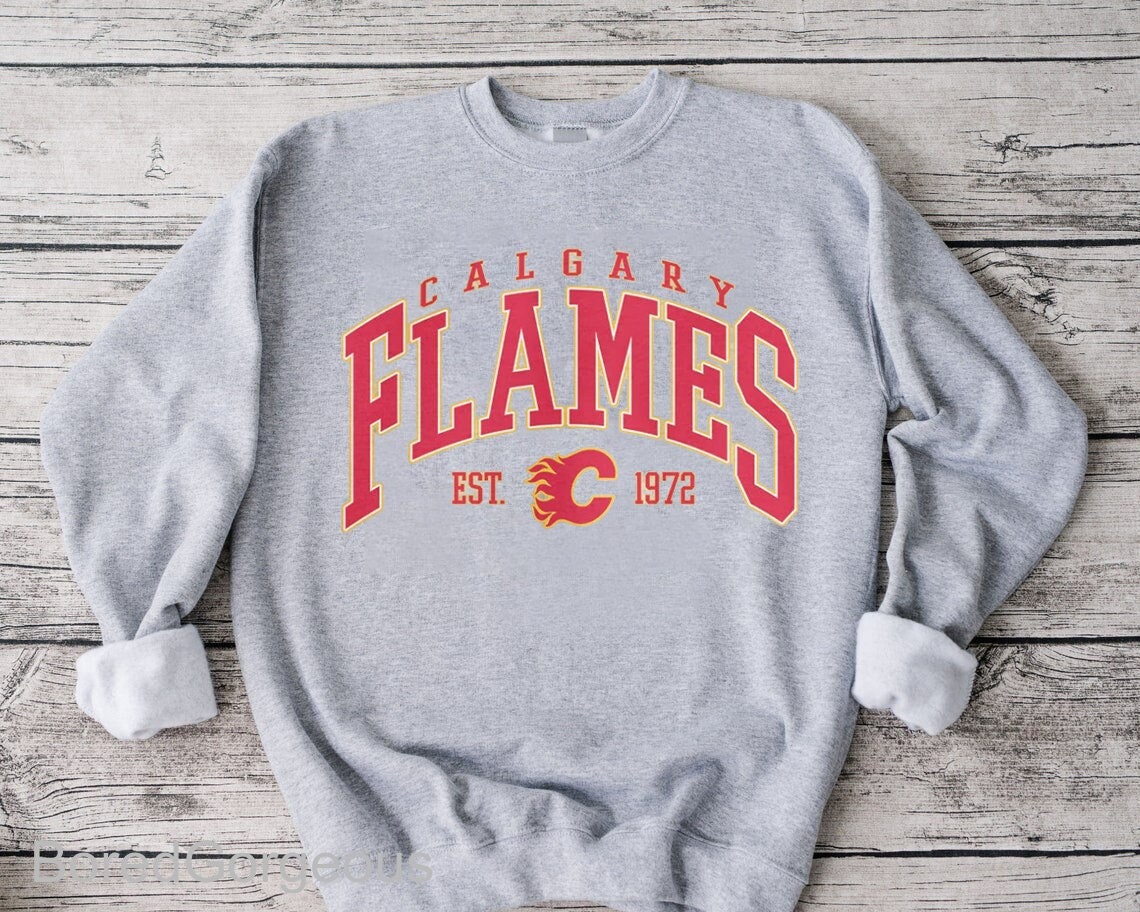 Calgary Flames Vintage NHL Crewneck Sweatshirt - VIPBAG TEE