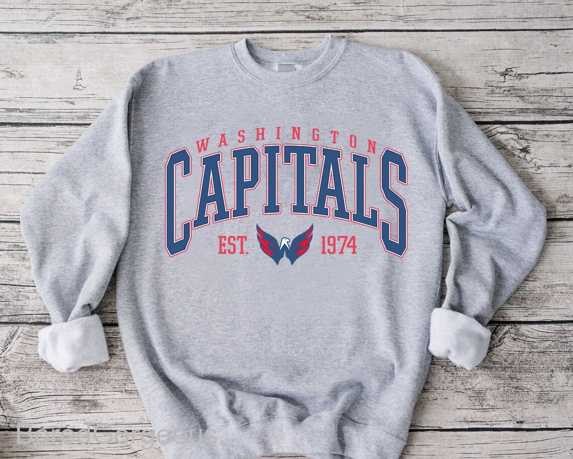 CustomCat Washington Capitals Screaming Eagle Retro NHL Crewneck Sweatshirt Black / M