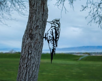 Metal Woodpecker Yard Art & Garden Decoration
