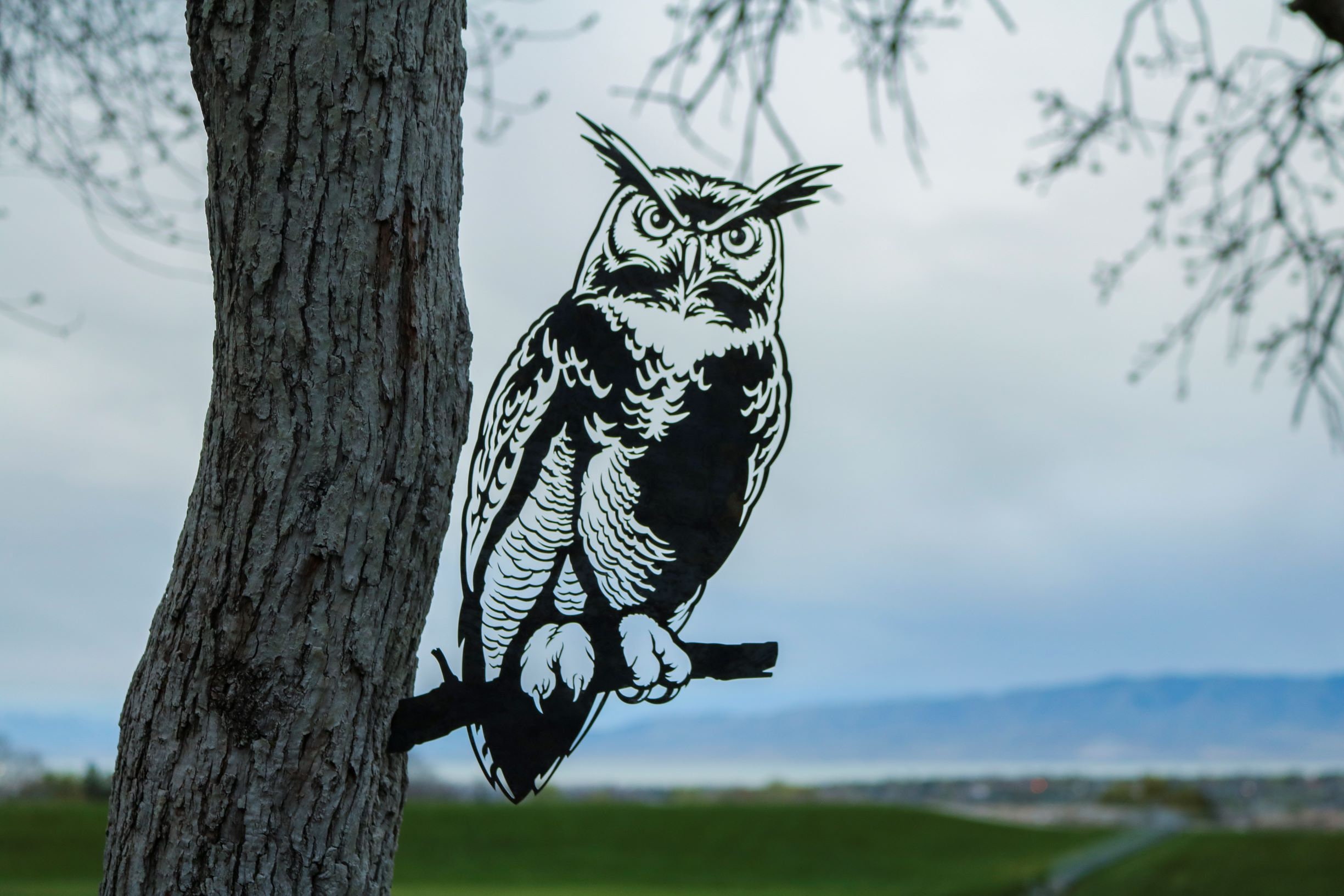 Metal Great Horn Owl Yard Art & Garden Decoration