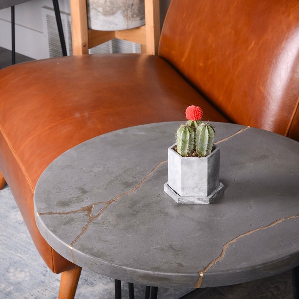 Concrete Kintsugi Round End Table