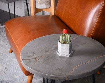 Concrete Kintsugi Round End Table