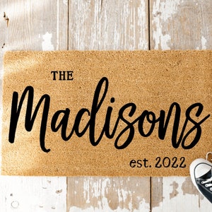 Housewarming Gift / Family Name Doormat / Personalized Doormat / Closing Gift / Custom Family Welcome Mat / Wedding Gift / Personalized Gift