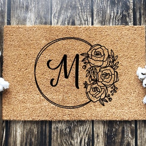 Housewarming Gift / Family Name Doormat / Personalized Doormat / Closing Gift / Custom Family Welcome Mat / Wedding Gift / Personalized Gift