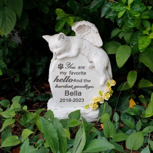Personalized Pet Cat Memorial Stones in Angel Wings - Pet Grave Markers with Cat Memorial Statue Outdoor Garden Loss of Cat Sympathy Gift