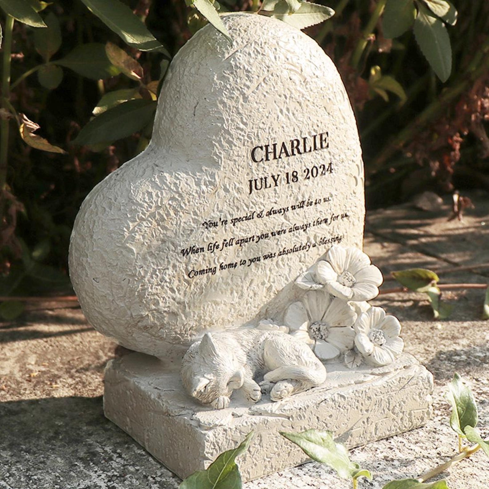 Cat Pet Memorial Stones Cat Garden Statue Heart Shaped Pet Memorial ...