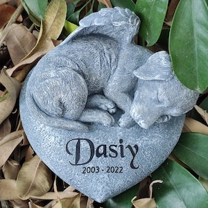 Personalized Angel Dog Memorial Stone Statue Grave Markers on The Heart-Shaped Stone,  Dog Sympathetic Gift to Commemorate Dogs