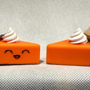 Pumpkin Pie Keychain