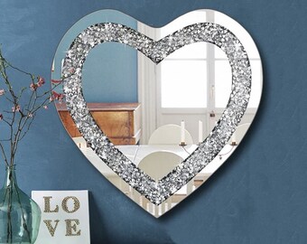 The Geeky Days Modern Wooden Frame Wall Mirror Wall Mount Make Up Mirror Heart-Shaped Home Decor 
