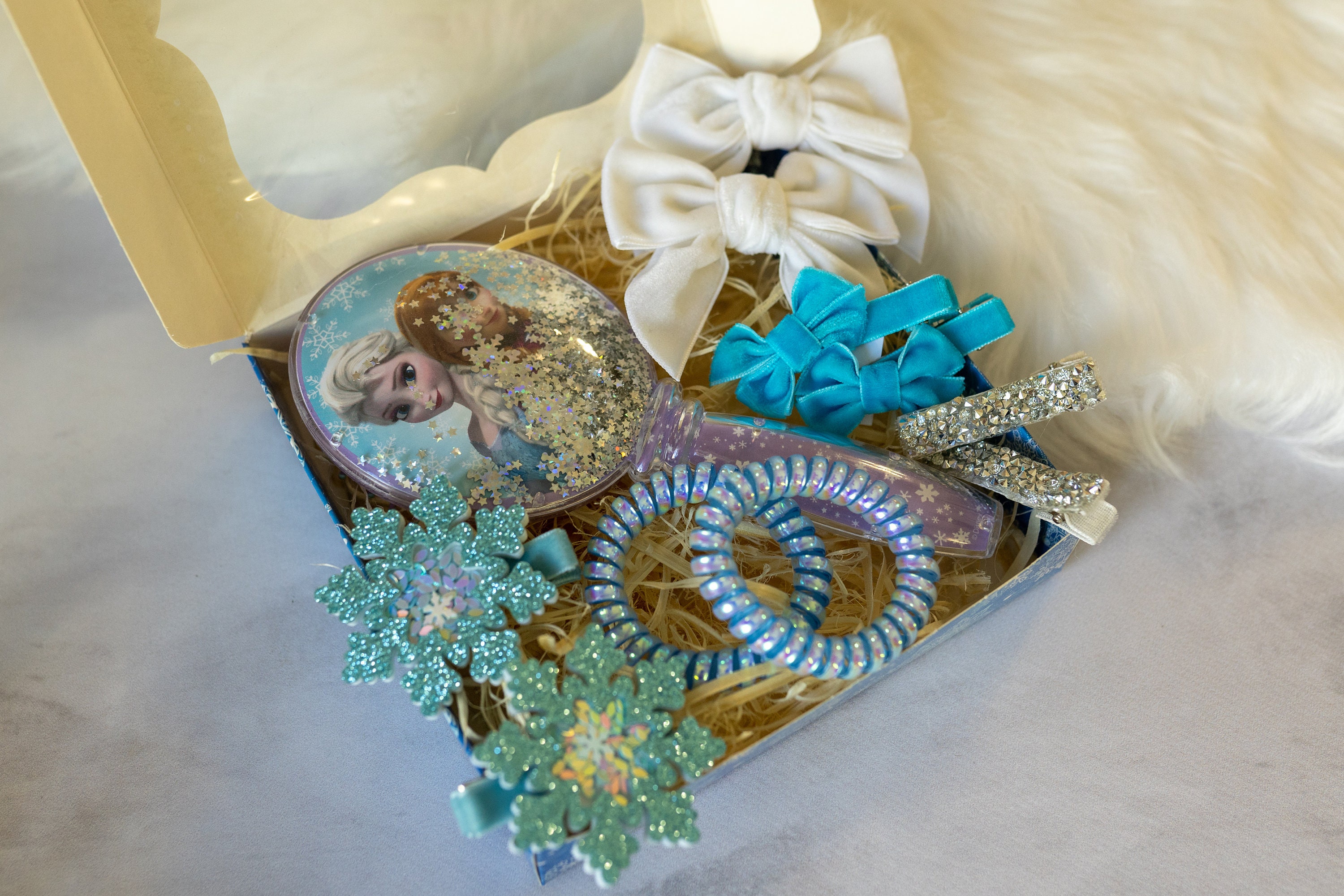 Coffret Accessoires Cheveux Princesse Pour Fille - Bandes, Pinces, Peigne à Nœud Rose