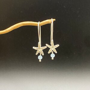 Seestern Ohrringe mit Aquamarin Perlen, Sommer Schmuck Hellblau, Edelstein Silber Ohrhänger, Geschenkidee Frauen, Silber Schmuck Damen