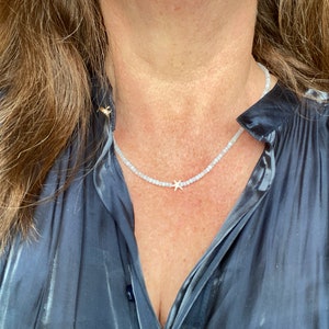 Zarte Chalcedon Halskette mit Seestern – Handgemachter Edelsteinschmuck aus 925 Silber, Sommer Kette, Maritimer Schmuck