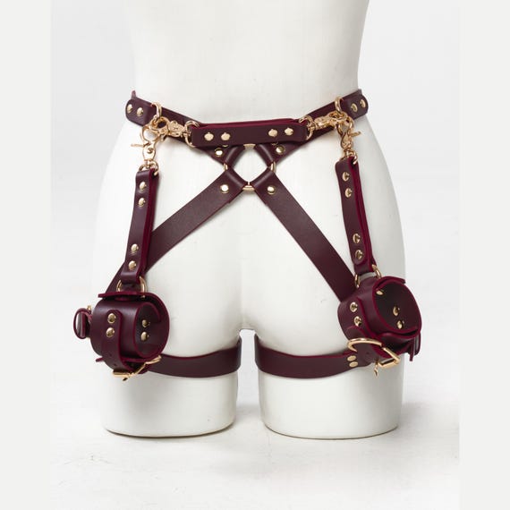 Garter Belt Cuffs, Bondage Harness, Thigh Harness Lingerie, Leather  Lingerie for Women, Leg Harness Women, Leather Garter Belt, Mature