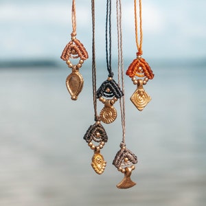 Macrame necklace • ᑎᑌᖇIᗩ • Choose your favorite pendant and color