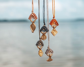 Macrame necklace • ᑎᑌᖇIᗩ • Choose your favorite pendant and color