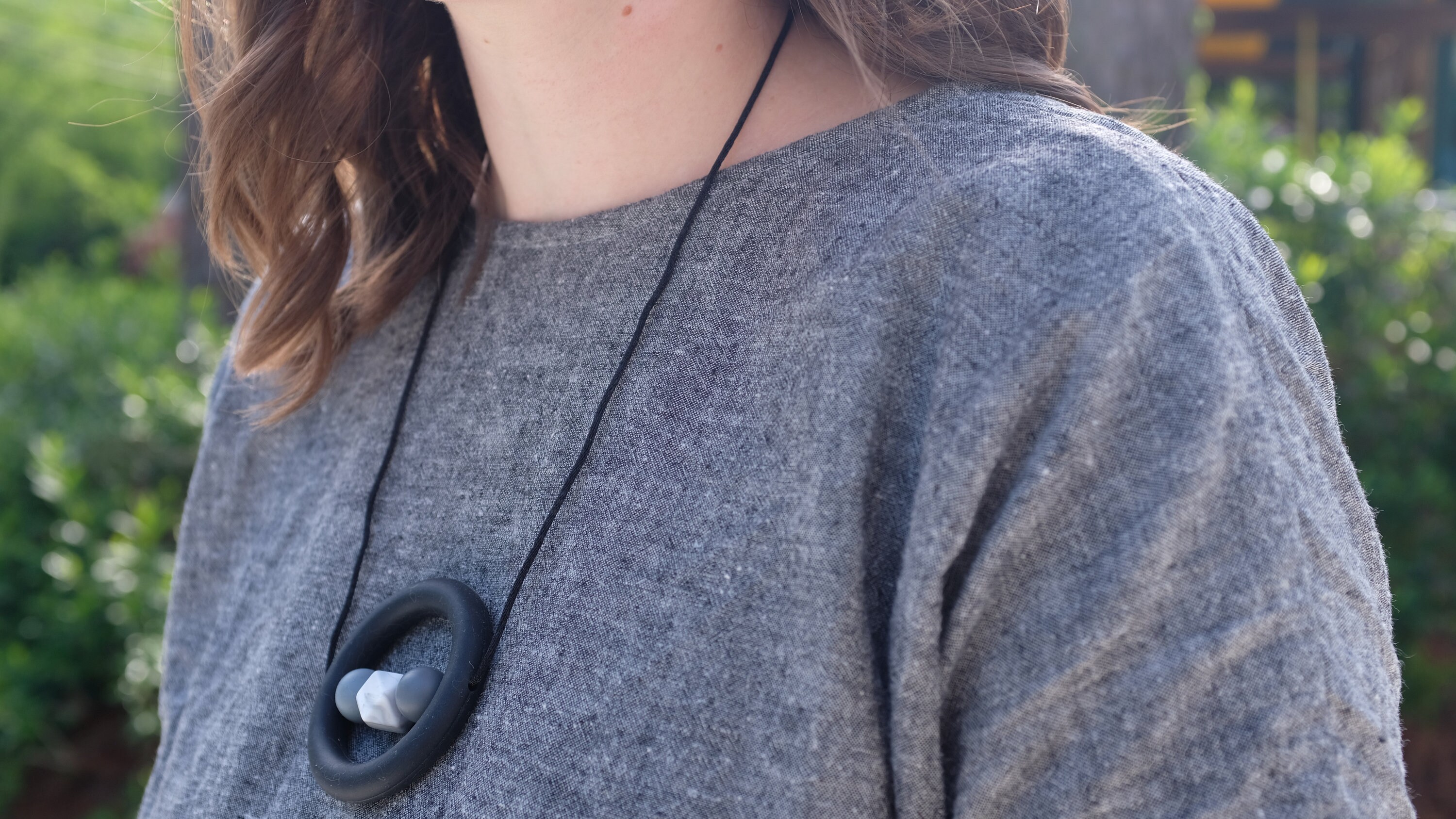 modern silicone ring necklace | chewelry | modern mama | teething