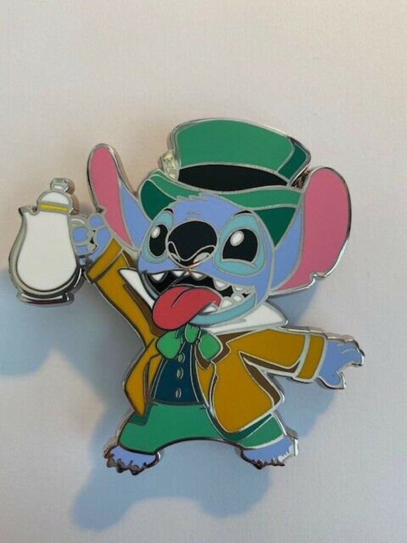 Disney Stitch dressed as Cheshire Cat from Alice in Wonderland Fantasy Pin