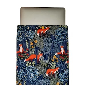 Custom Laptop sleeve, Laptop case, iPad sleeve, iPad case, padded with thick foam with snap closure/made to order to fit your laptop or iPad