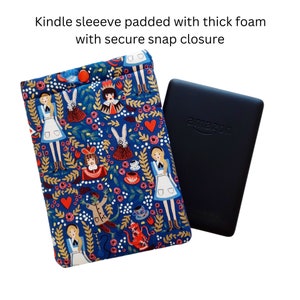 Rifle Paper Co. Kindle Sleeve: Padded E-reader Case with Snap
