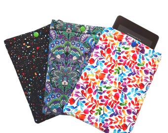 Funda acolchada para Kindle Paperwhite con broche: Tres opciones de tela disponibles